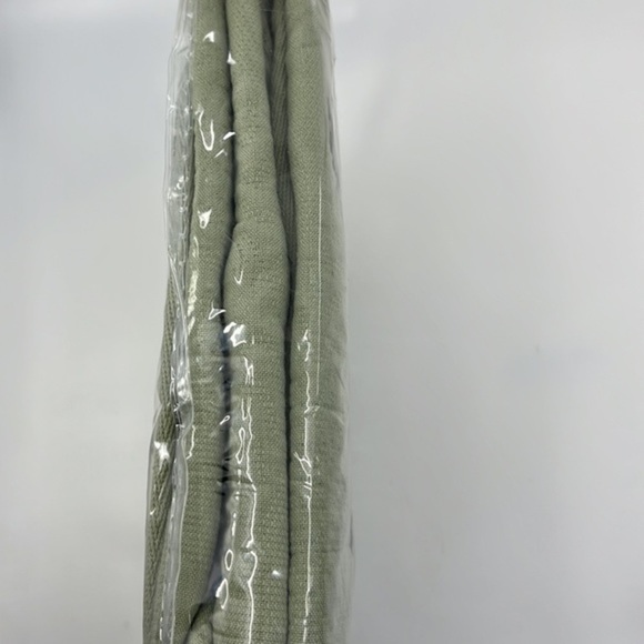 Regal Resting: The King Charles European Matelasse Pillow Case - Fit for Royalty - Picture 6 of 6